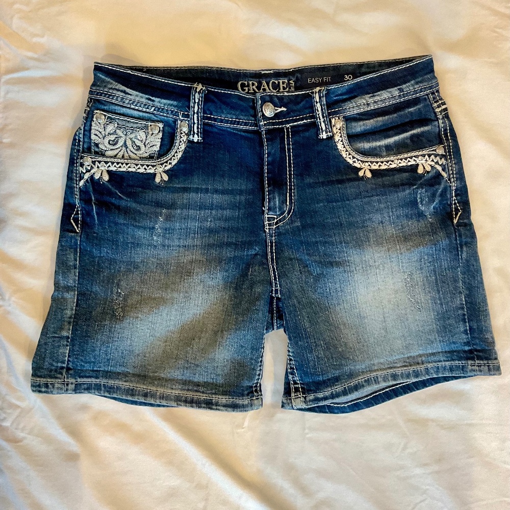 Grace in LA Women's Embellished-Pocket Denim Shorts